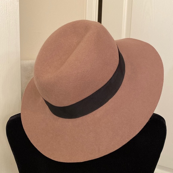 Express Other - Felt winter hat